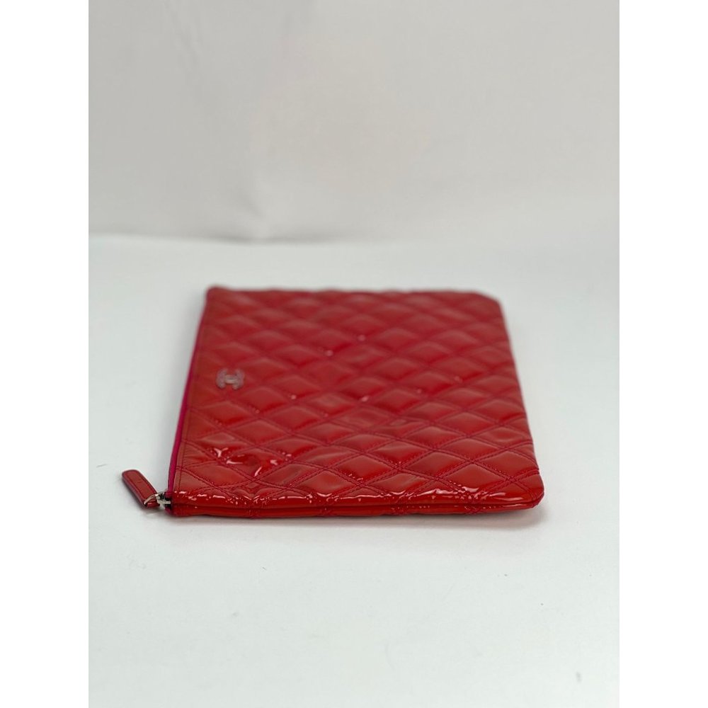 Chanel Patent Quilted Medium Cosmetic Case Dark Pink - Picture 10 of 15